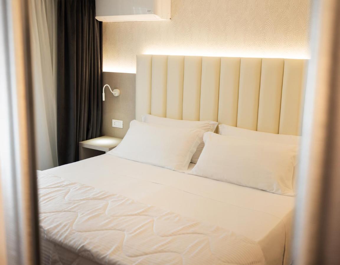 Hotel Castellucci Bellaria-Igea Marina Exterior foto