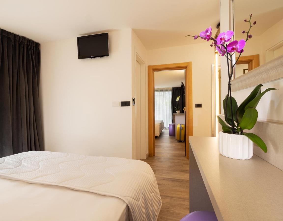 Hotel Castellucci Bellaria-Igea Marina Exterior foto